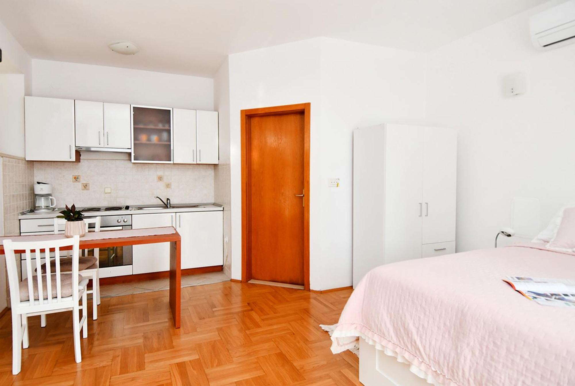 Apartma Sunny Garden